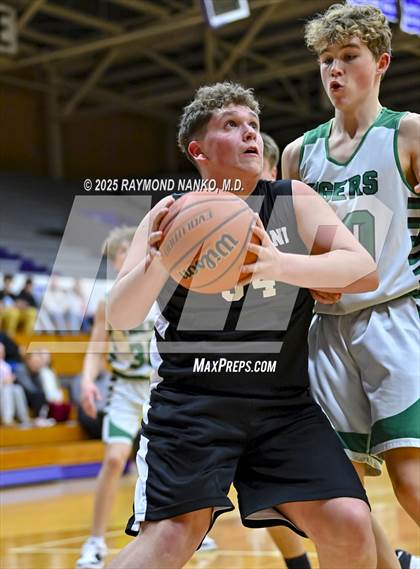 Thumbnail 1 in Wapahani vs Yorktown (City Tournament) photogallery.