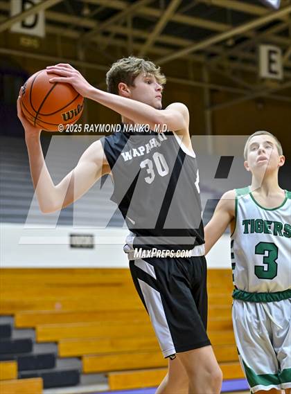 Thumbnail 2 in Wapahani vs Yorktown (City Tournament) photogallery.