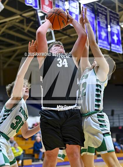 Thumbnail 3 in Wapahani vs Yorktown (City Tournament) photogallery.