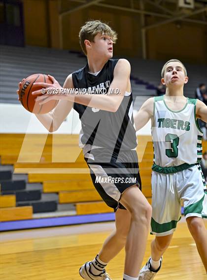 Thumbnail 1 in Wapahani vs Yorktown (City Tournament) photogallery.