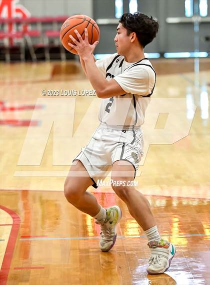 Thumbnail 3 in Capistrano Valley vs. Oak Hills (Nike Extravaganza) photogallery.