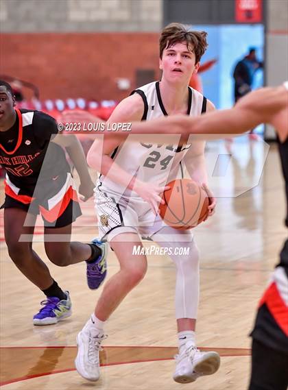 Thumbnail 1 in Capistrano Valley vs. Oak Hills (Nike Extravaganza) photogallery.