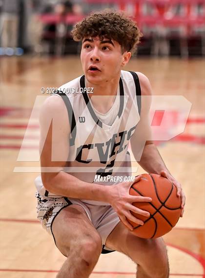 Thumbnail 2 in Capistrano Valley vs. Oak Hills (Nike Extravaganza) photogallery.