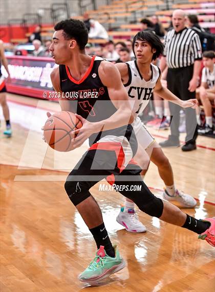 Thumbnail 1 in Capistrano Valley vs. Oak Hills (Nike Extravaganza) photogallery.