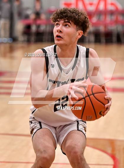 Thumbnail 3 in Capistrano Valley vs. Oak Hills (Nike Extravaganza) photogallery.