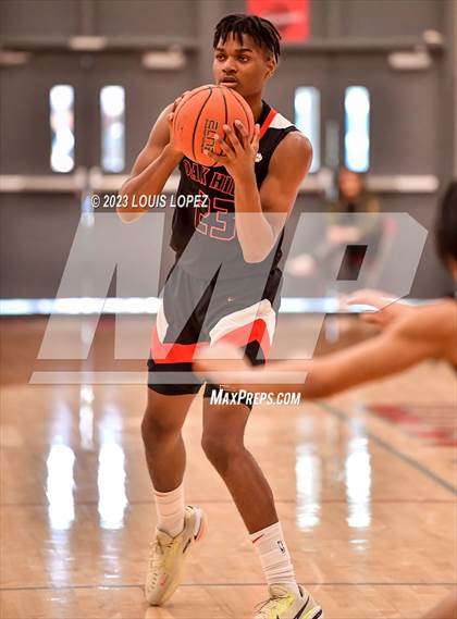 Thumbnail 1 in Capistrano Valley vs. Oak Hills (Nike Extravaganza) photogallery.