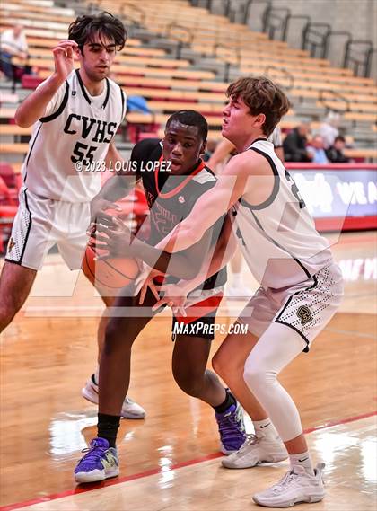 Thumbnail 3 in Capistrano Valley vs. Oak Hills (Nike Extravaganza) photogallery.