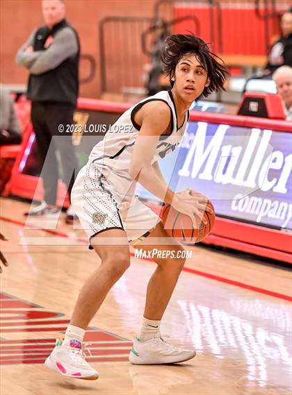 Thumbnail 2 in Capistrano Valley vs. Oak Hills (Nike Extravaganza) photogallery.