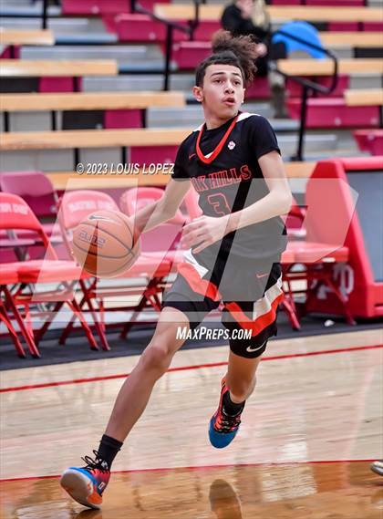 Thumbnail 3 in Capistrano Valley vs. Oak Hills (Nike Extravaganza) photogallery.