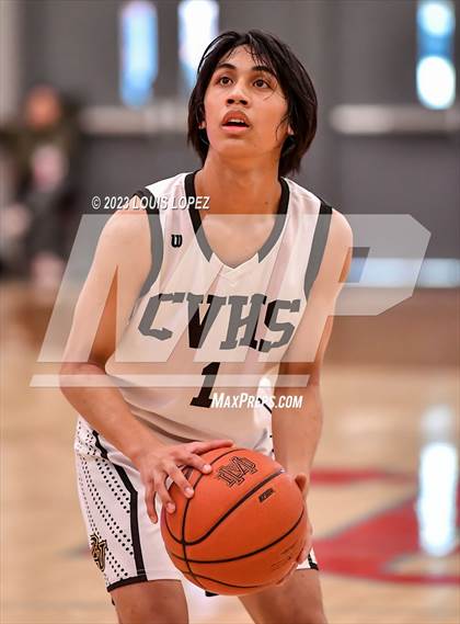 Thumbnail 3 in Capistrano Valley vs. Oak Hills (Nike Extravaganza) photogallery.