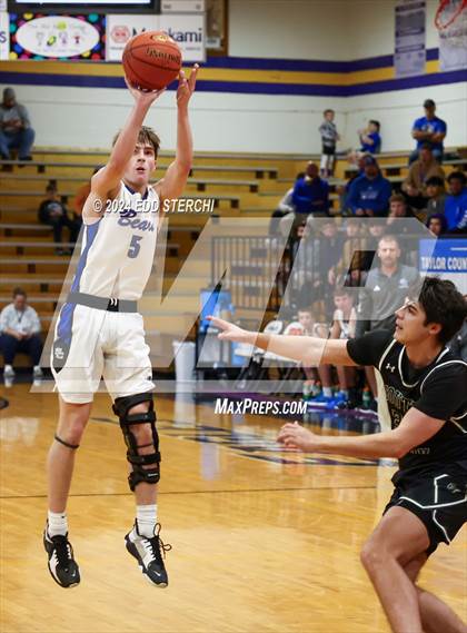 Thumbnail 3 in Spencer County vs South Oldham (Campbellsville) photogallery.