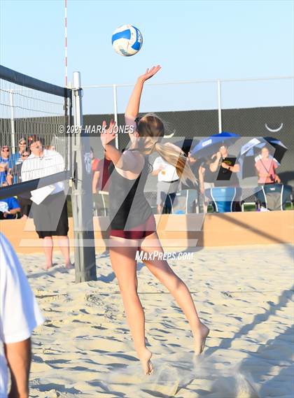 Thumbnail 1 in Salpointe Catholic vs. Valley Christian (AIA Division II Final)  photogallery.