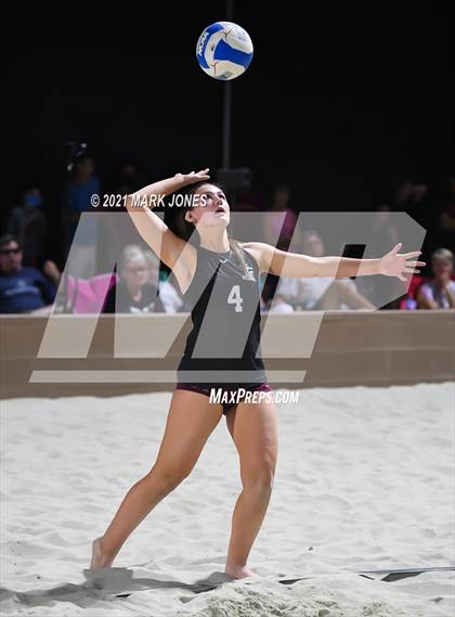 Thumbnail 2 in Salpointe Catholic vs. Valley Christian (AIA Division II Final)  photogallery.