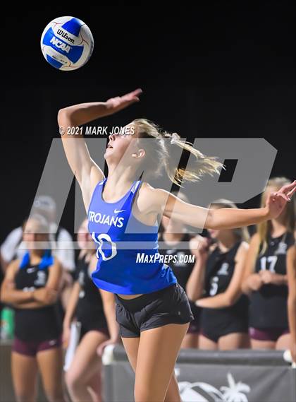 Thumbnail 2 in Salpointe Catholic vs. Valley Christian (AIA Division II Final)  photogallery.
