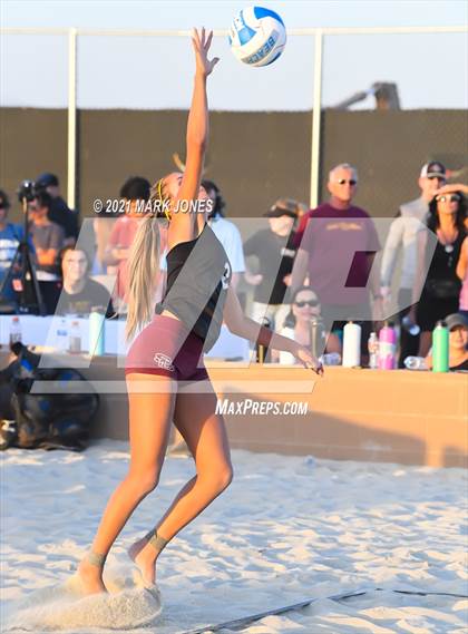Thumbnail 3 in Salpointe Catholic vs. Valley Christian (AIA Division II Final)  photogallery.