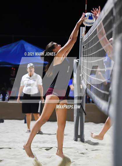Thumbnail 1 in Salpointe Catholic vs. Valley Christian (AIA Division II Final)  photogallery.