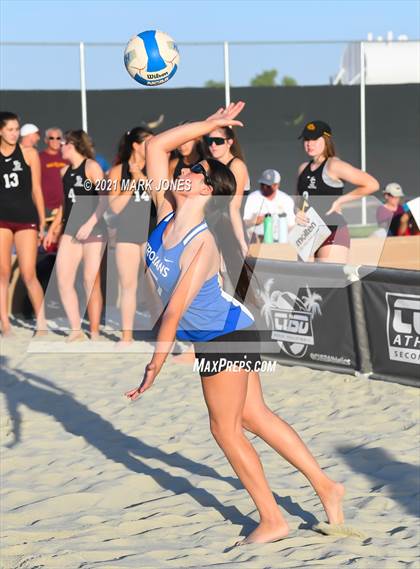 Thumbnail 2 in Salpointe Catholic vs. Valley Christian (AIA Division II Final)  photogallery.