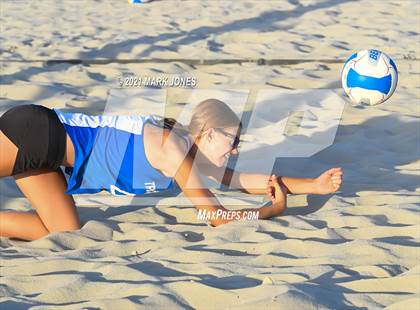 Thumbnail 1 in Salpointe Catholic vs. Valley Christian (AIA Division II Final)  photogallery.