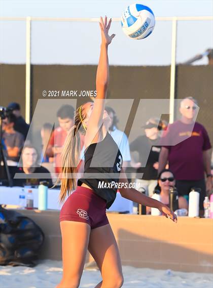 Thumbnail 2 in Salpointe Catholic vs. Valley Christian (AIA Division II Final)  photogallery.