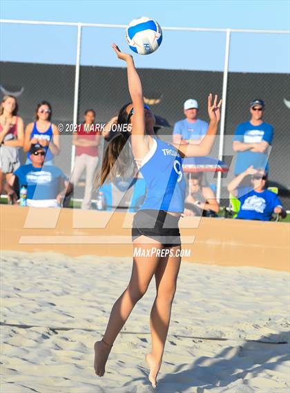 Thumbnail 3 in Salpointe Catholic vs. Valley Christian (AIA Division II Final)  photogallery.
