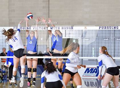 Thumbnail 3 in Presentation vs. Rancho Bernardo (CIF State D4 Final) photogallery.