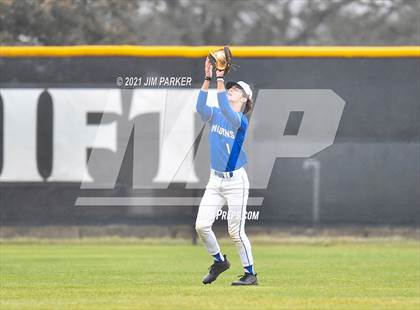 Thumbnail 3 in New Braunfels vs. Vandegrift (Hill Country Classic) photogallery.