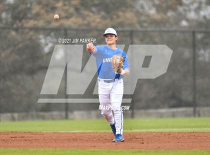 Thumbnail 2 in New Braunfels vs. Vandegrift (Hill Country Classic) photogallery.