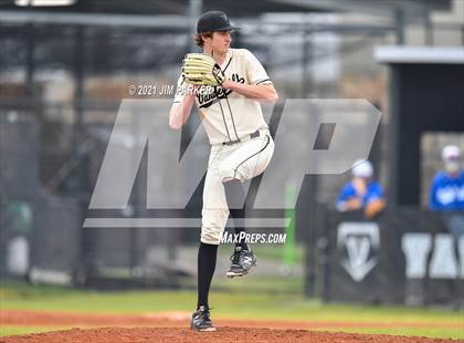 Thumbnail 2 in New Braunfels vs. Vandegrift (Hill Country Classic) photogallery.