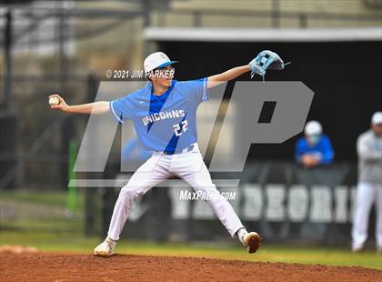 Thumbnail 3 in New Braunfels vs. Vandegrift (Hill Country Classic) photogallery.