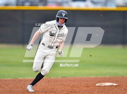 Thumbnail 2 in New Braunfels vs. Vandegrift (Hill Country Classic) photogallery.