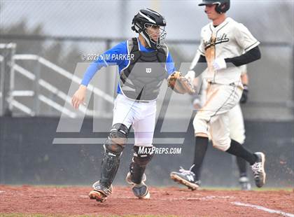 Thumbnail 3 in New Braunfels vs. Vandegrift (Hill Country Classic) photogallery.