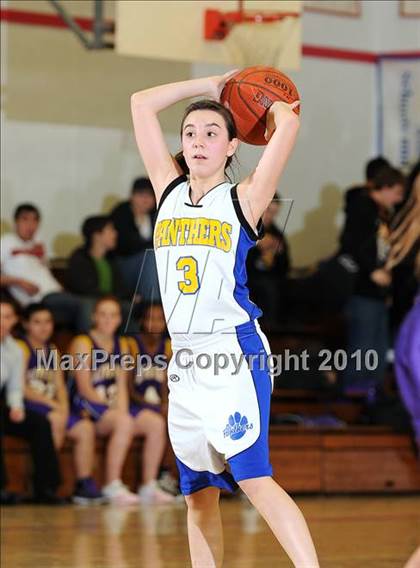 Thumbnail 1 in Maxwell vs. Live Oak photogallery.