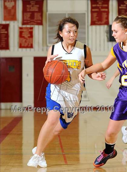 Thumbnail 1 in Maxwell vs. Live Oak photogallery.