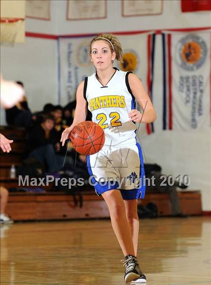 Thumbnail 3 in Maxwell vs. Live Oak photogallery.