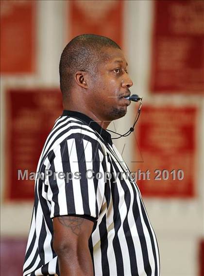 Thumbnail 1 in Maxwell vs. Live Oak photogallery.