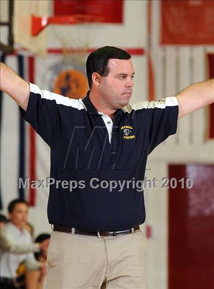 Thumbnail 2 in Maxwell vs. Live Oak photogallery.