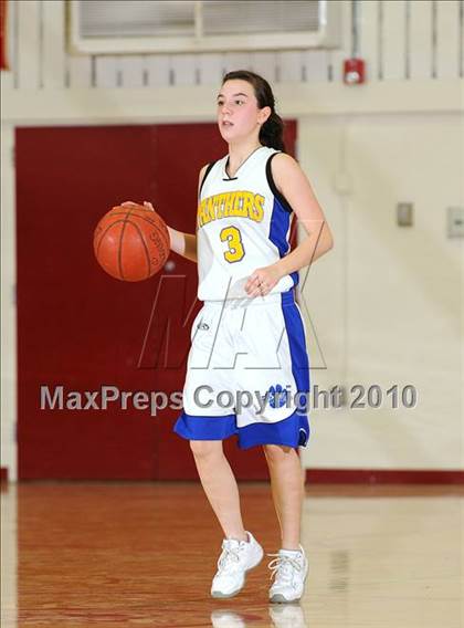 Thumbnail 2 in Maxwell vs. Live Oak photogallery.