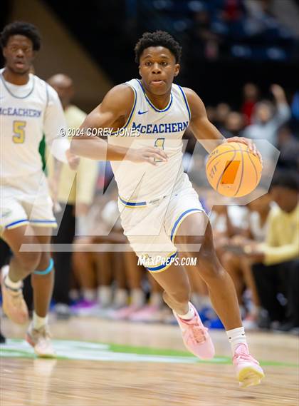 Thumbnail 2 in Grayson vs McEachern (GHSA 7A State Championship) photogallery.