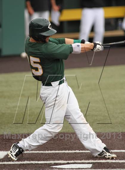Thumbnail 2 in Carroll vs. Mill Valley (KSHSAA 5A Semifinal) photogallery.