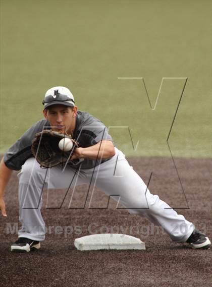 Thumbnail 2 in Carroll vs. Mill Valley (KSHSAA 5A Semifinal) photogallery.