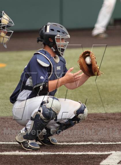 Thumbnail 3 in Carroll vs. Mill Valley (KSHSAA 5A Semifinal) photogallery.