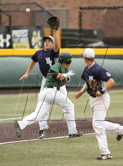 Thumbnail 3 in Carroll vs. Mill Valley (KSHSAA 5A Semifinal) photogallery.