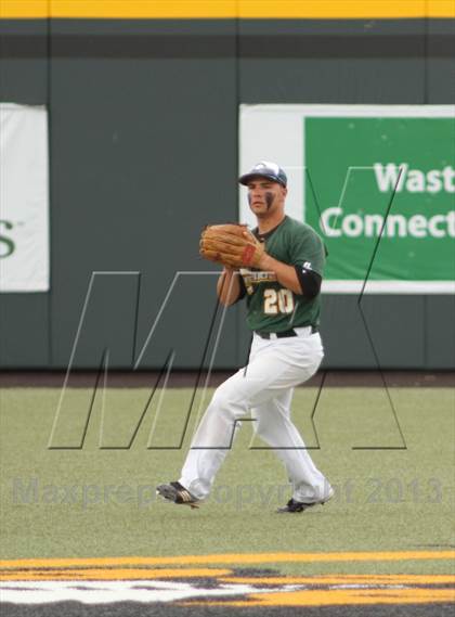 Thumbnail 2 in Carroll vs. Mill Valley (KSHSAA 5A Semifinal) photogallery.