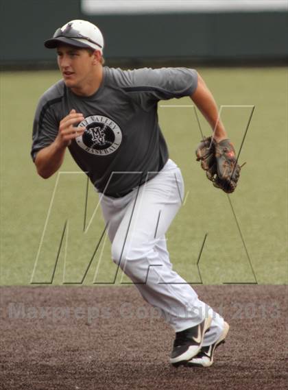 Thumbnail 1 in Carroll vs. Mill Valley (KSHSAA 5A Semifinal) photogallery.