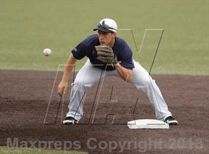 Thumbnail 3 in Carroll vs. Mill Valley (KSHSAA 5A Semifinal) photogallery.