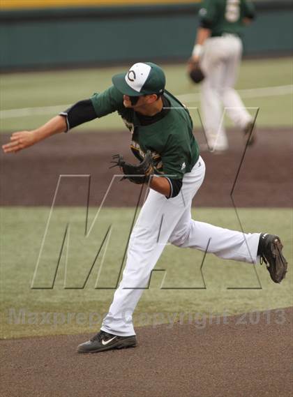 Thumbnail 1 in Carroll vs. Mill Valley (KSHSAA 5A Semifinal) photogallery.