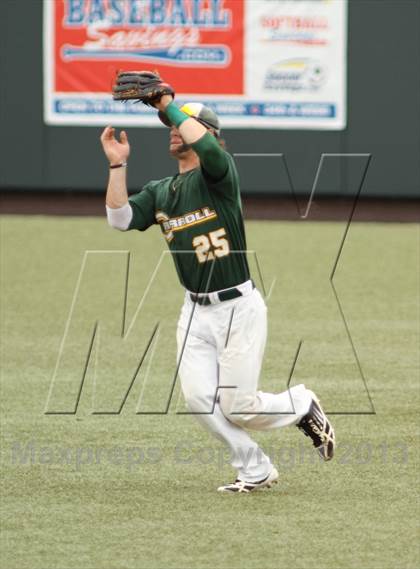 Thumbnail 2 in Carroll vs. Mill Valley (KSHSAA 5A Semifinal) photogallery.
