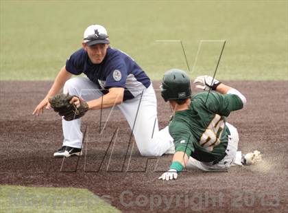 Thumbnail 3 in Carroll vs. Mill Valley (KSHSAA 5A Semifinal) photogallery.