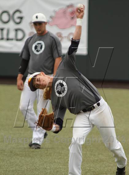 Thumbnail 2 in Carroll vs. Mill Valley (KSHSAA 5A Semifinal) photogallery.