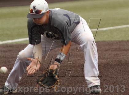 Thumbnail 3 in Carroll vs. Mill Valley (KSHSAA 5A Semifinal) photogallery.
